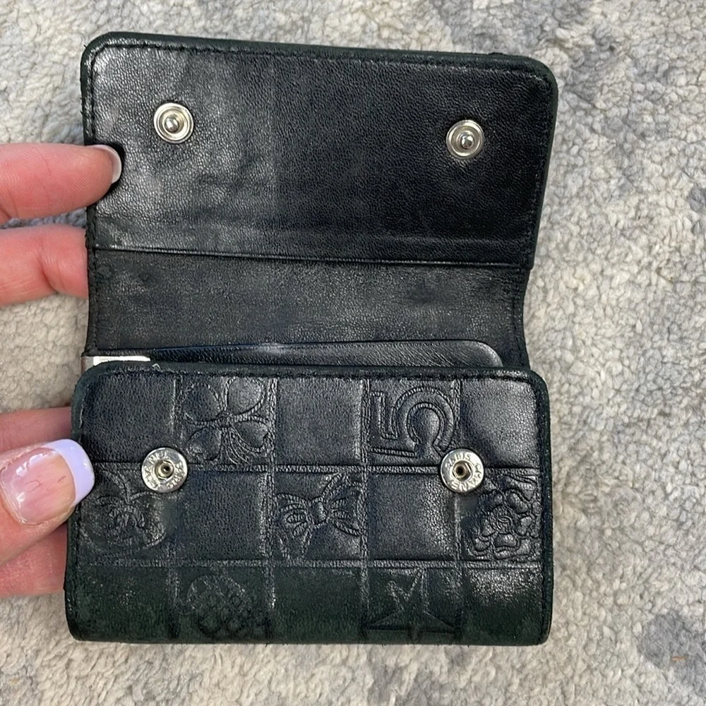 Chanel Precious Symbols Quilted Chocolate Bar Key Holder Case Black 6 Key